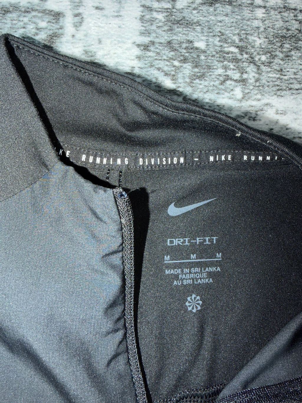 Men’s Nike running division quarter zip