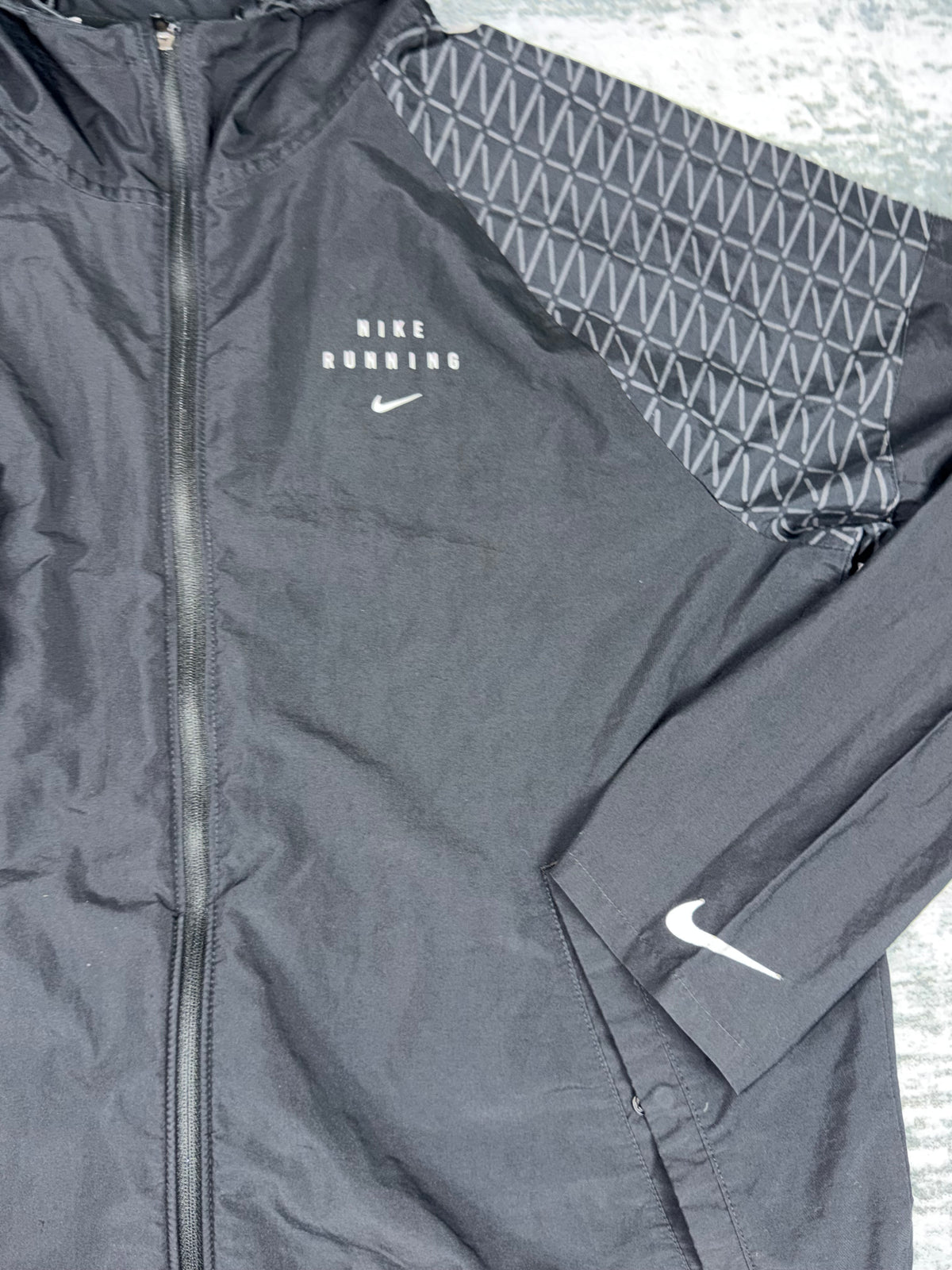 Men’s Nike division running jacket