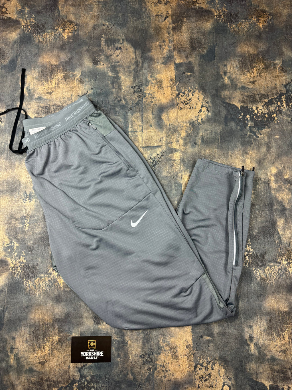 Men’s Nike phantom pants