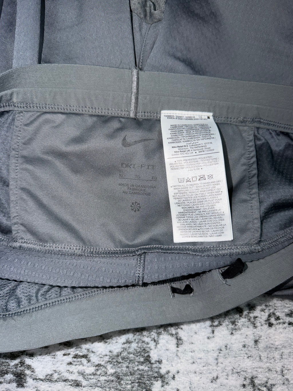 Men’s Nike element pants