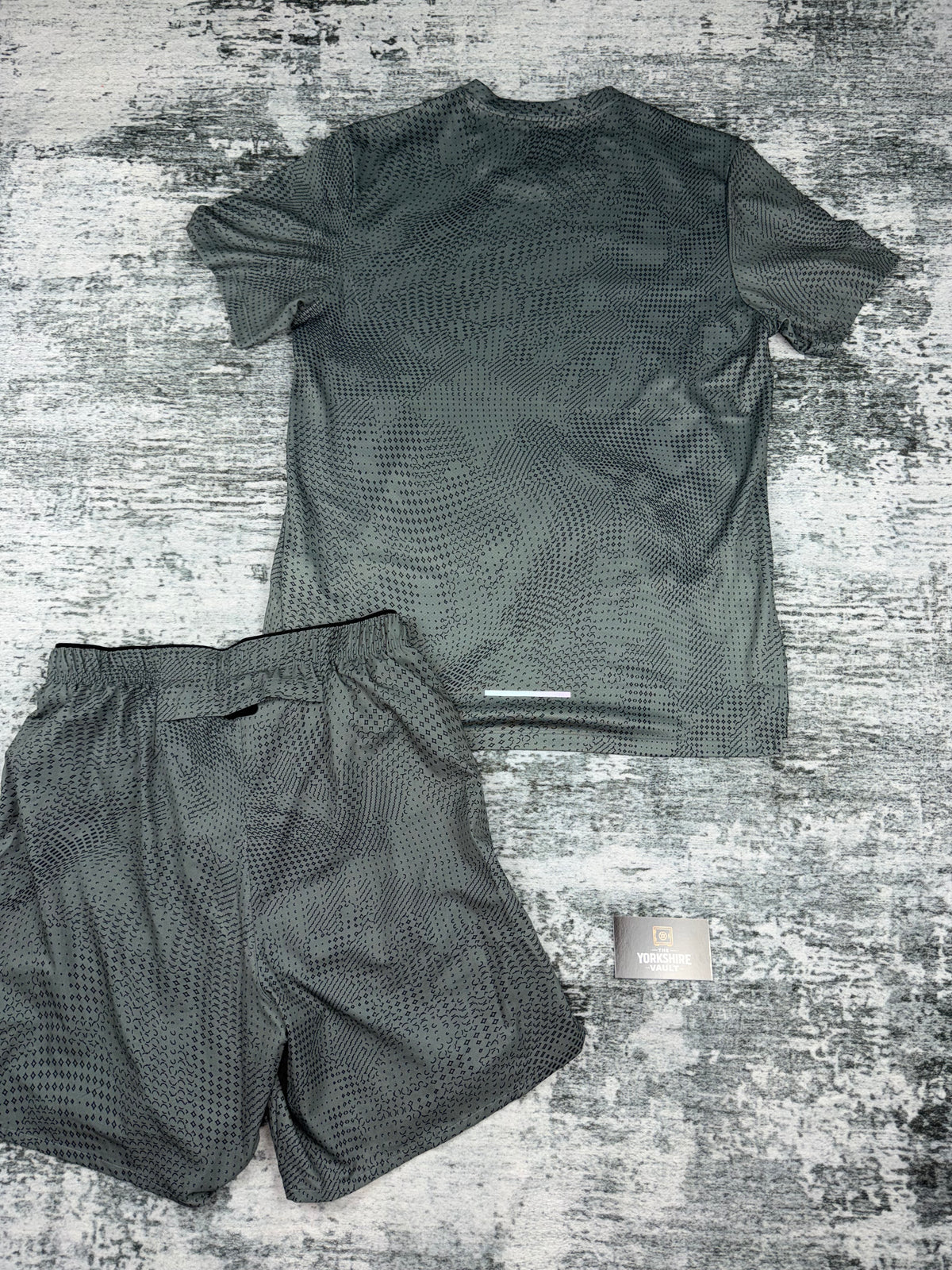 Men’s Nike miller set