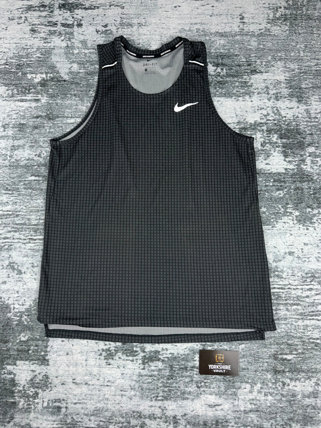 Men’s Nike miller vest