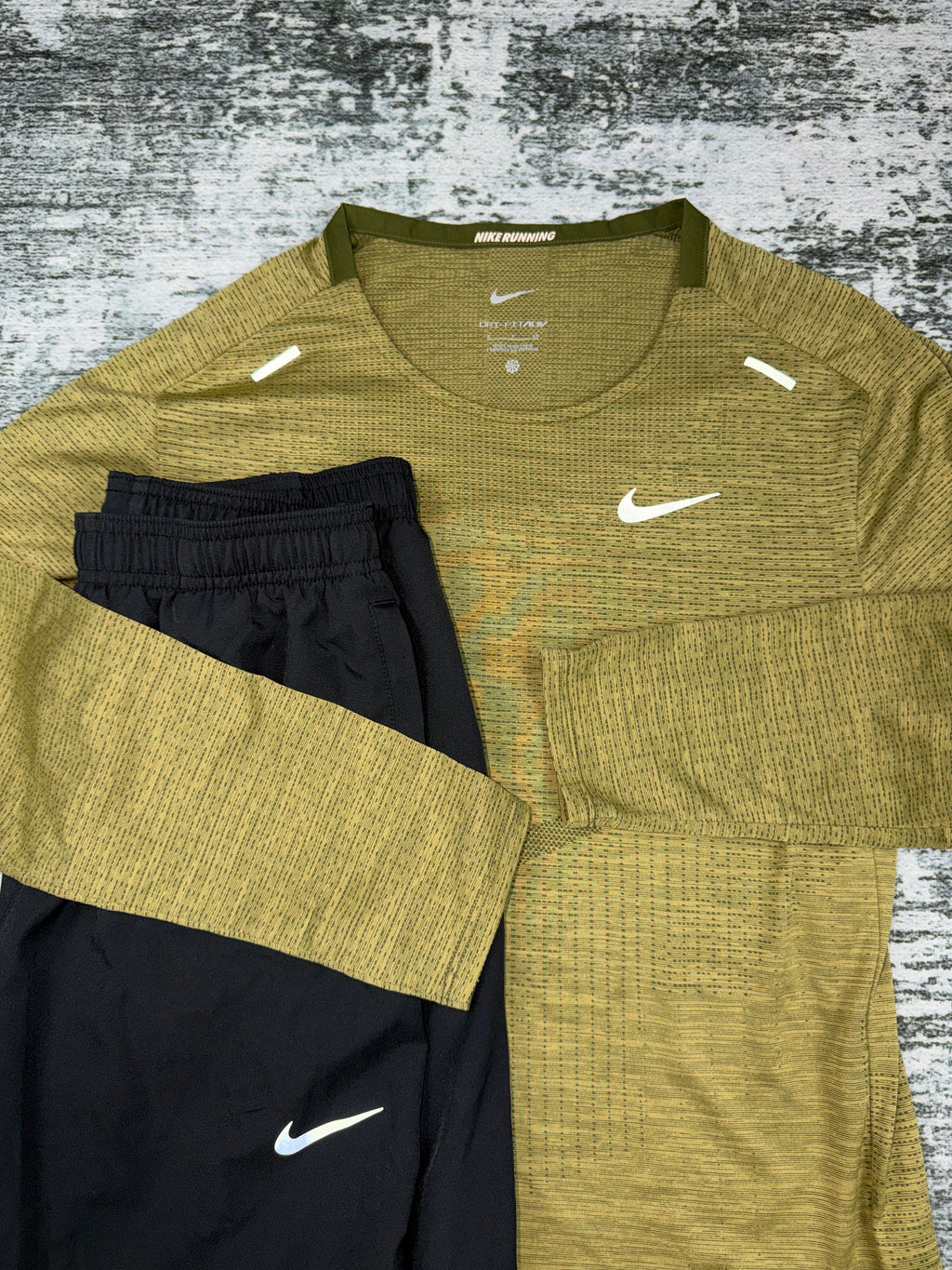 Nike rise 365 set