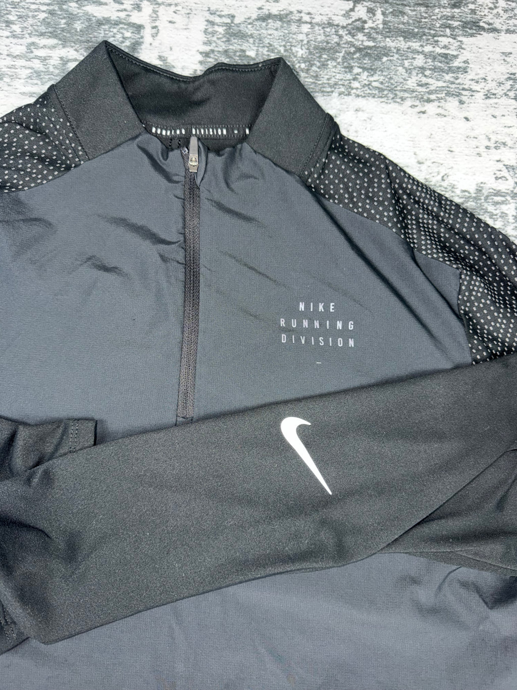 Men’s Nike running division quarter zip
