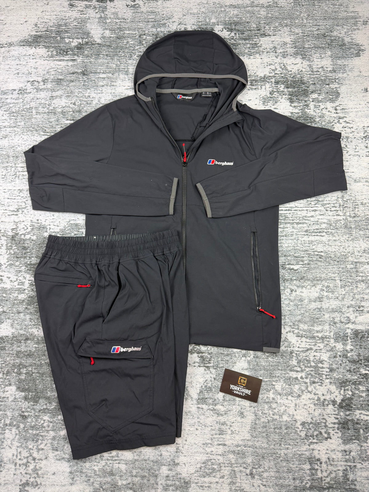 Berghaus windbreaker set