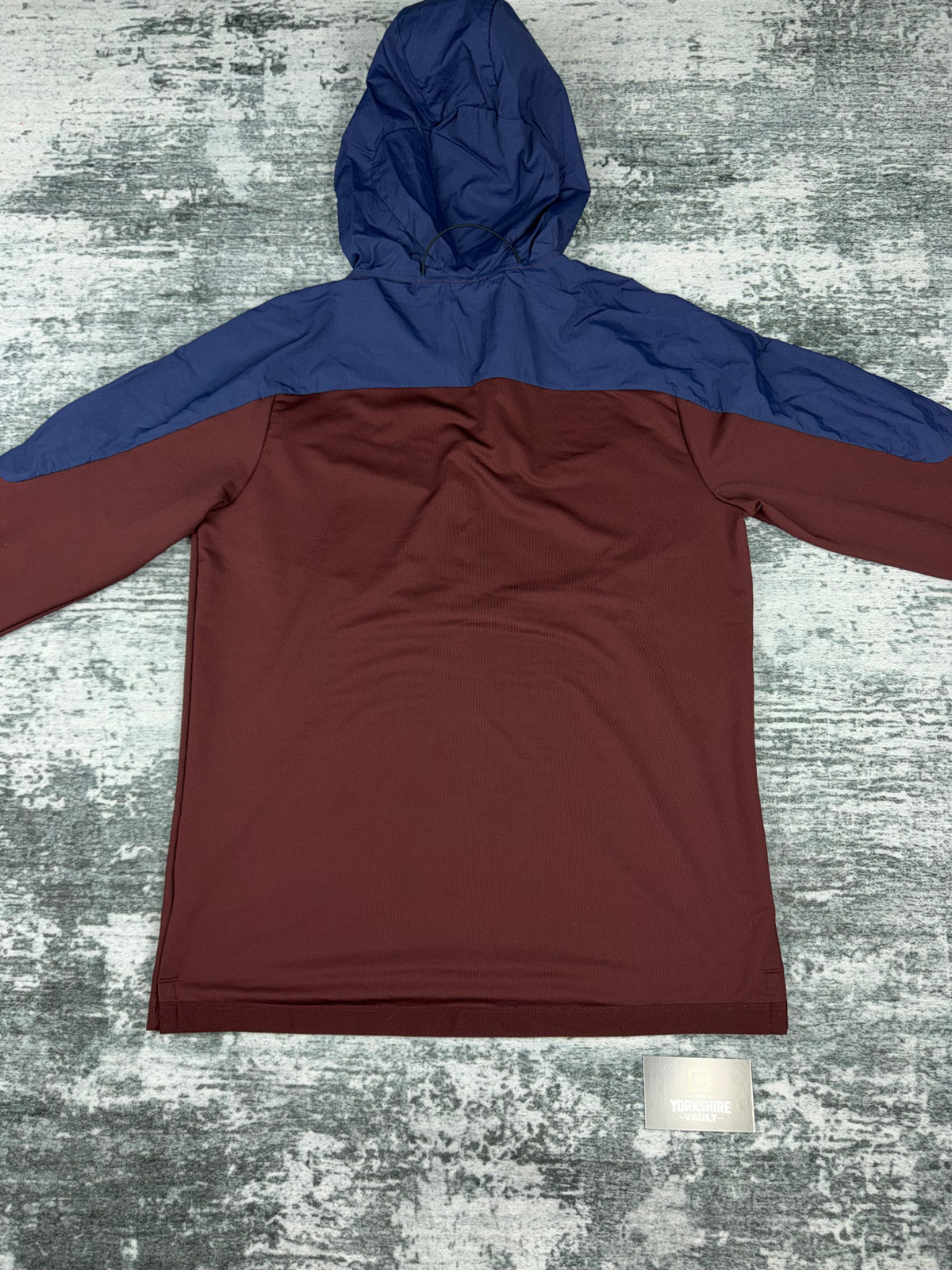 Men’s Nike 1/4 element hoodie