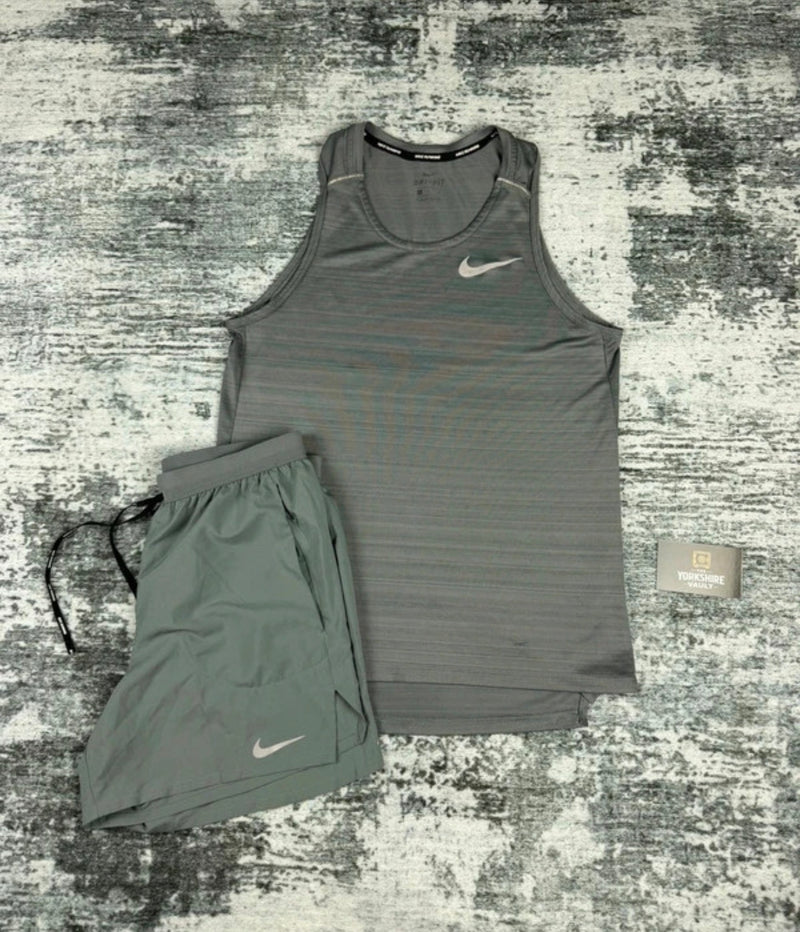 Nike miller vest