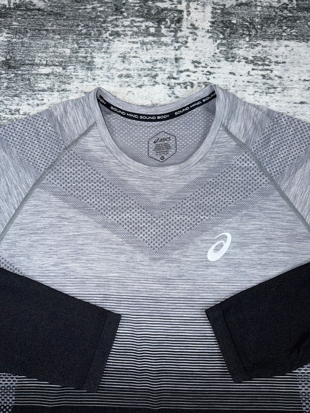 Men’s asic seamless  long sleeve t shirt