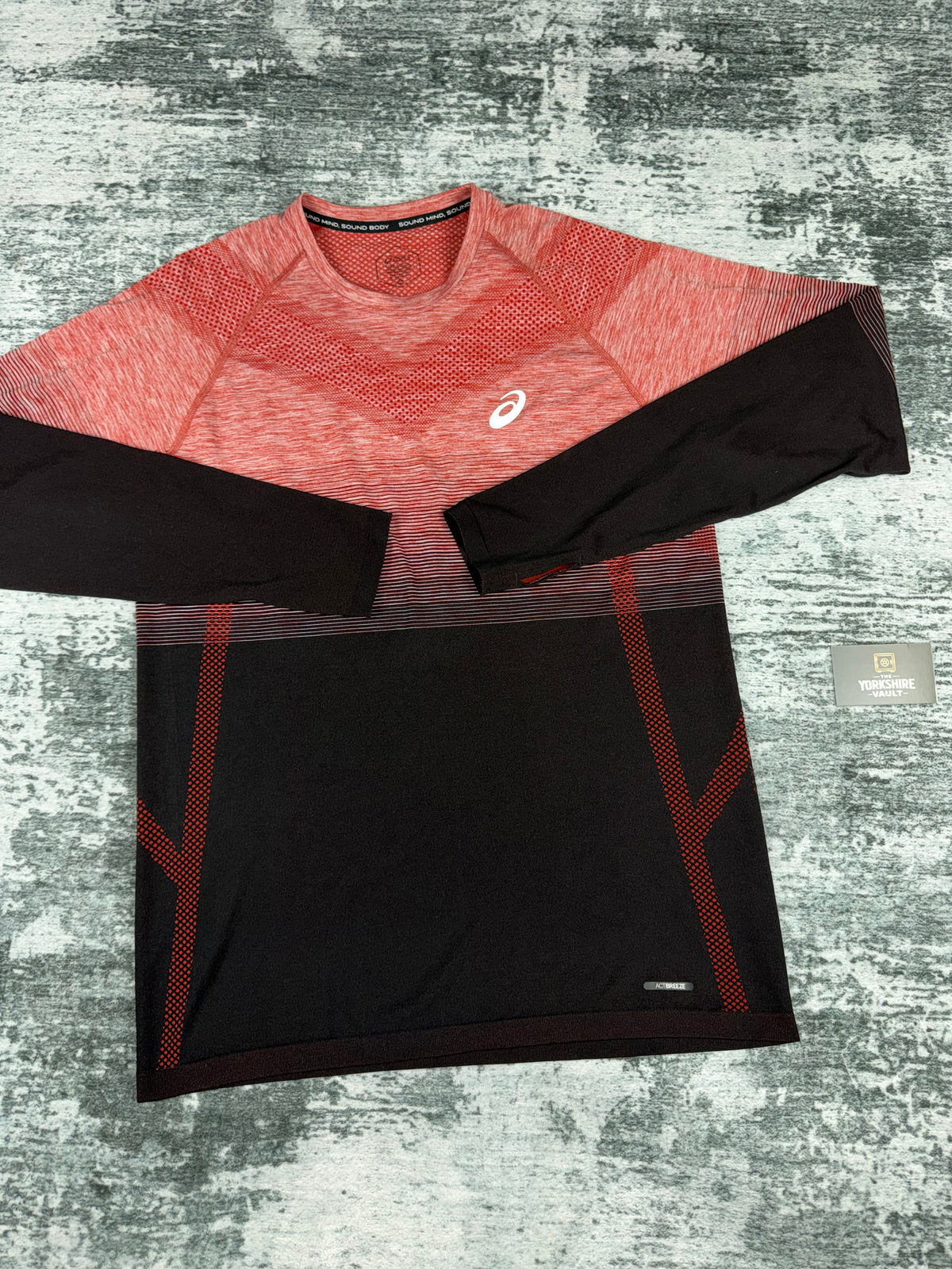 Men’s asic seamless  long sleeve t shirt