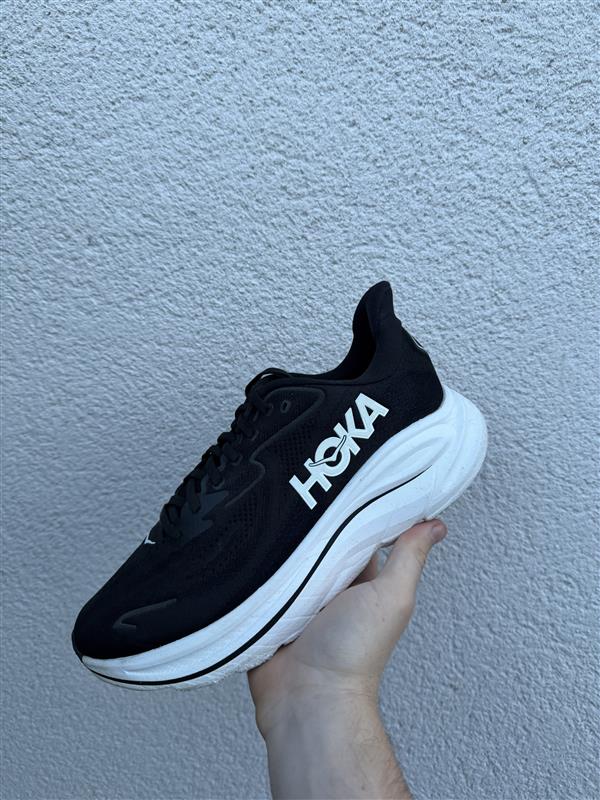 Men's Hoka cliftons 10